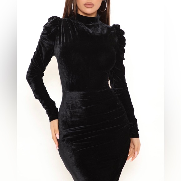 Black - Velvet Midi Dress - Picture 2 of 4